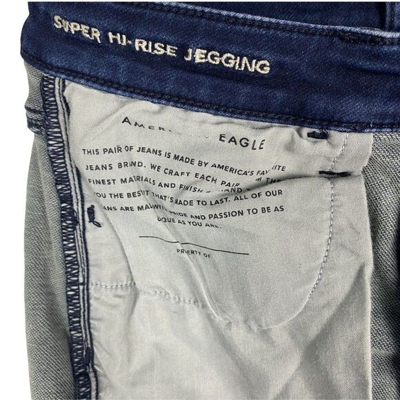 American Eagle Outfitters Womens Blue Dark Wash Super Hi Rise Jegging US 8 Short - Picture 13 of 14